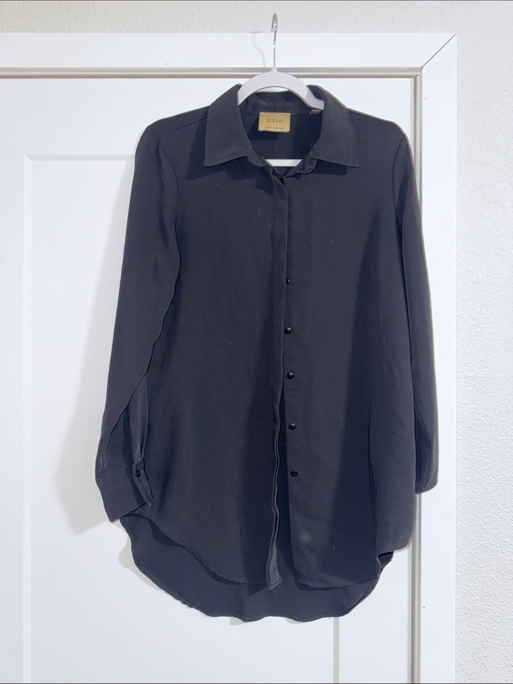 Elie Tahari Black Relaxed Silk Button-Down Shirt